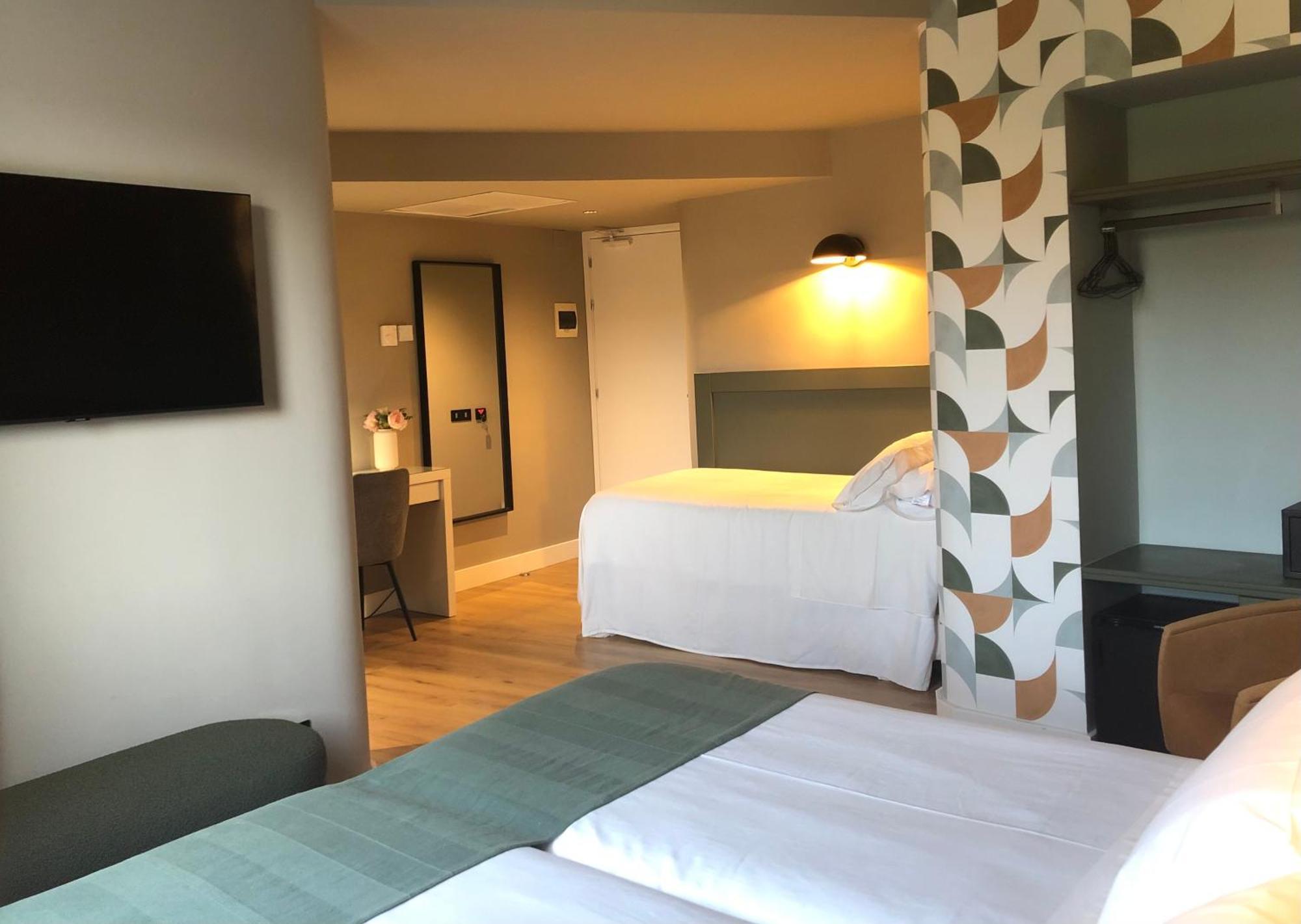 Nuria Hotel Tarragona Buitenkant foto